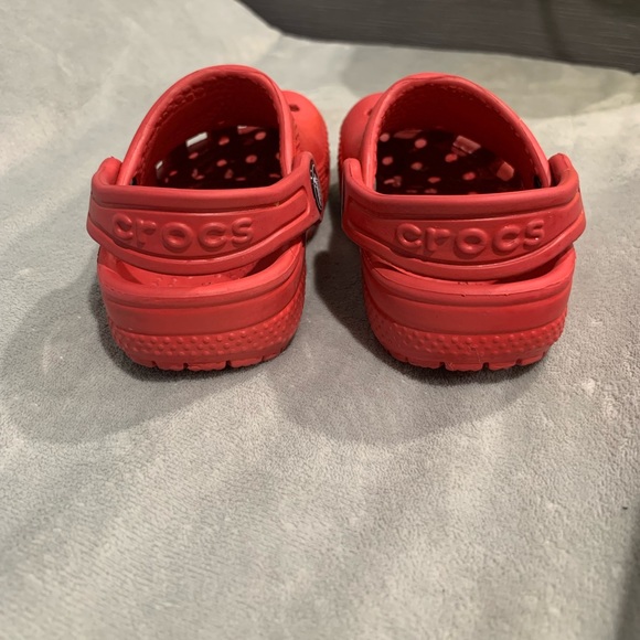 Red baby Crocs - Picture 2 of 6